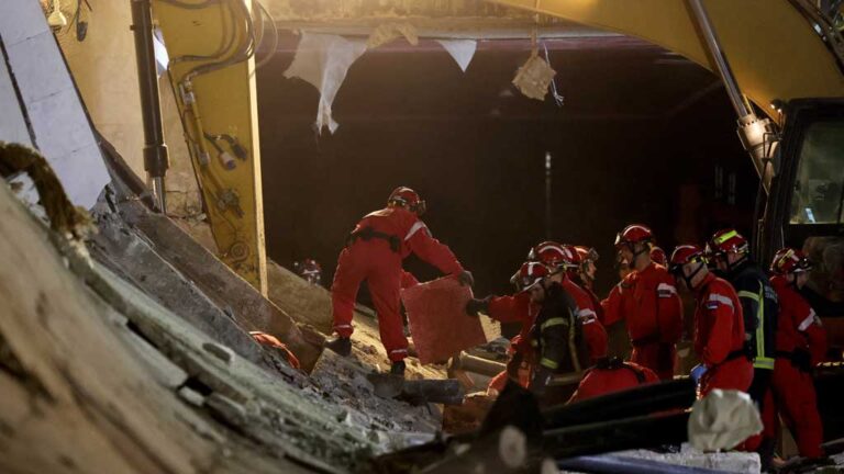 Fourteen Dead in Canopy Collapse at Serbian Railway Station